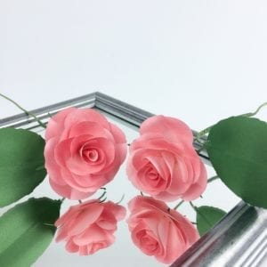 Read more about the article Paper Rose Tutorial