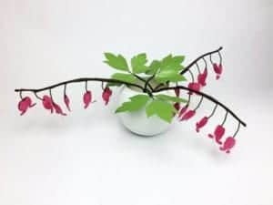 Read more about the article How to Make a Paper Bleeding Heart