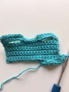 making crochet doll dress