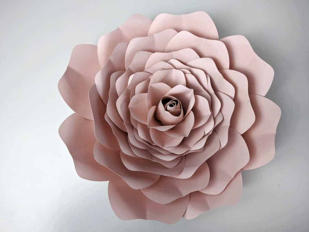 You are currently viewing Giant Paper Rose Template